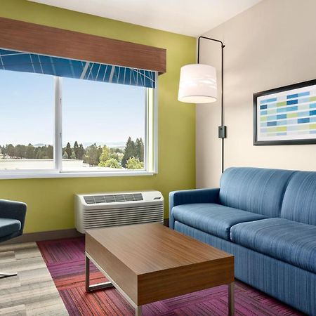 Holiday Inn Express & Suites - Ukiah By Ihg Esterno foto
