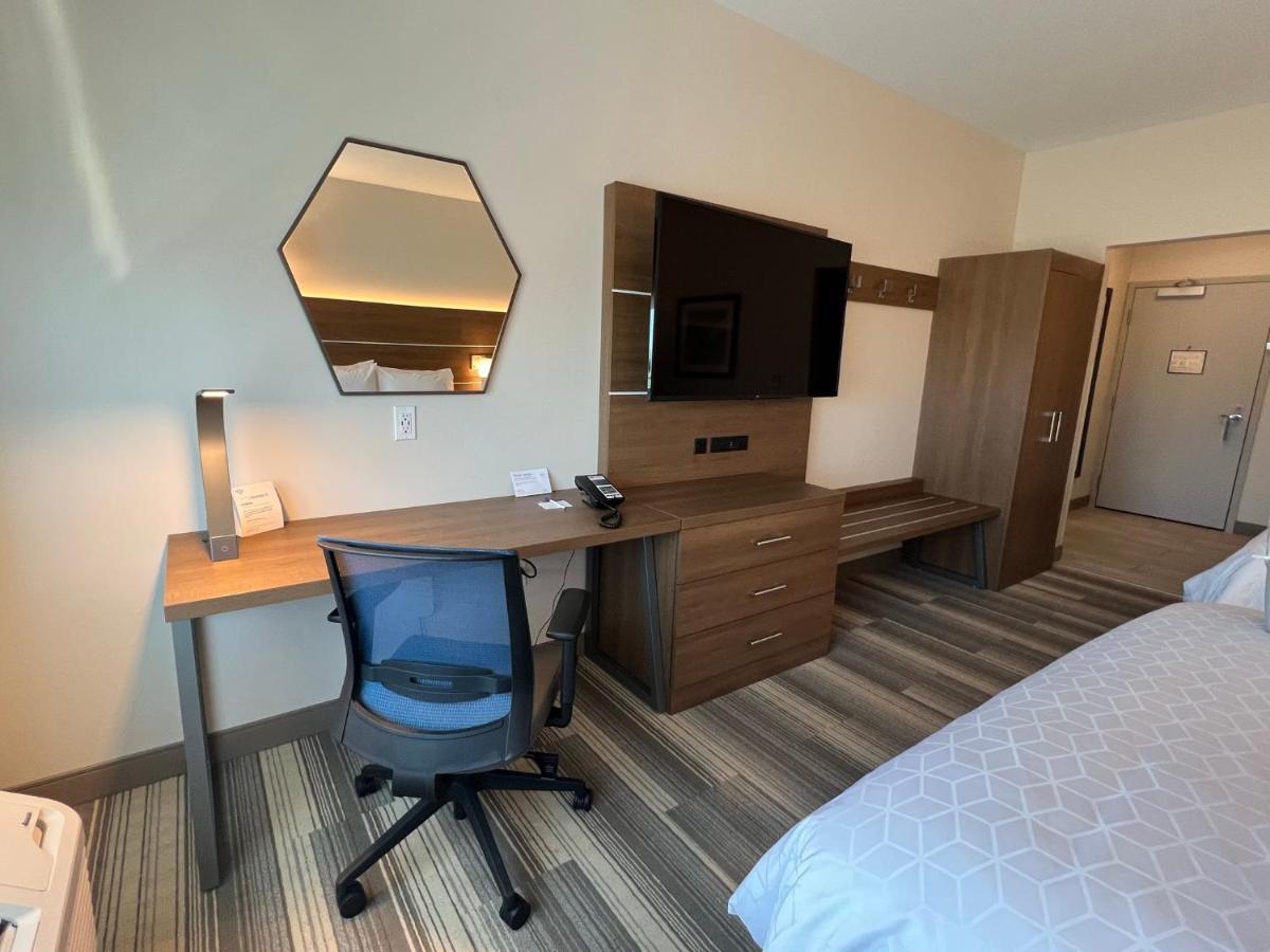 Holiday Inn Express & Suites - Ukiah By Ihg Esterno foto