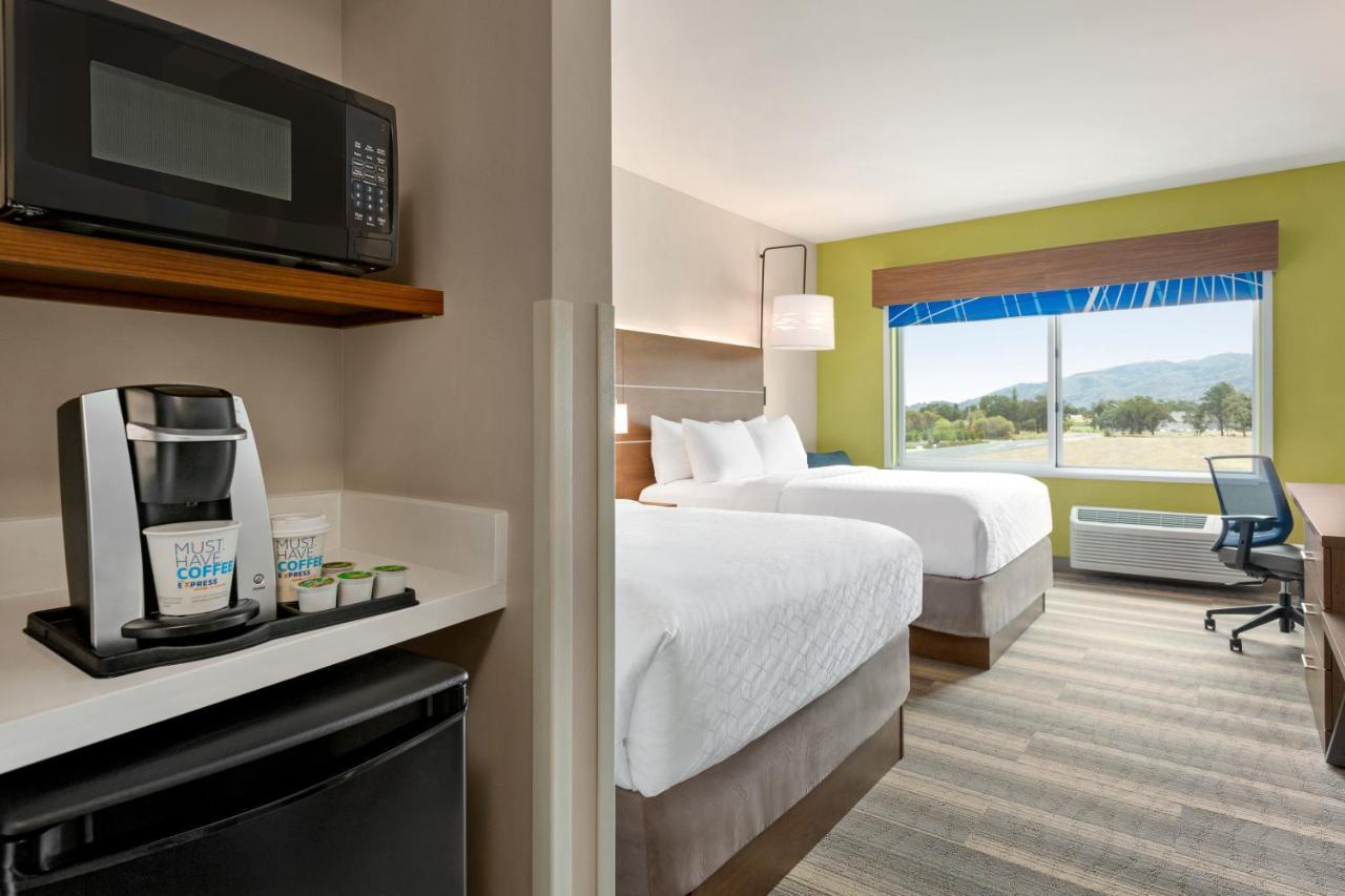 Holiday Inn Express & Suites - Ukiah By Ihg Esterno foto