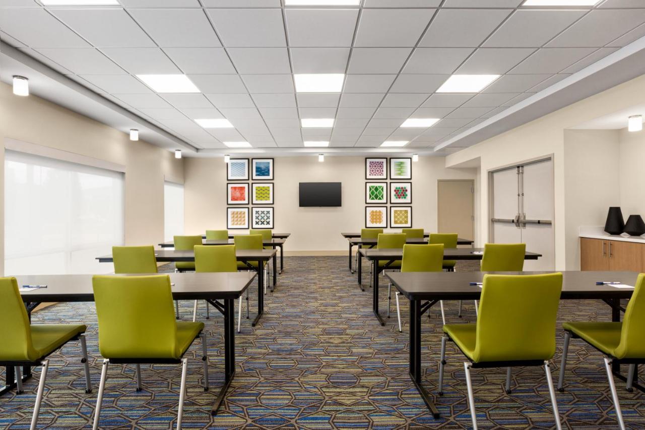Holiday Inn Express & Suites - Ukiah By Ihg Esterno foto