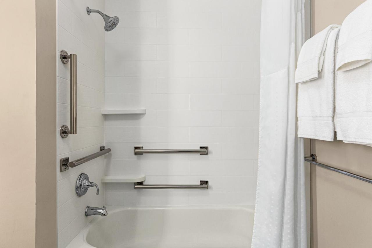 Holiday Inn Express & Suites - Ukiah By Ihg Esterno foto