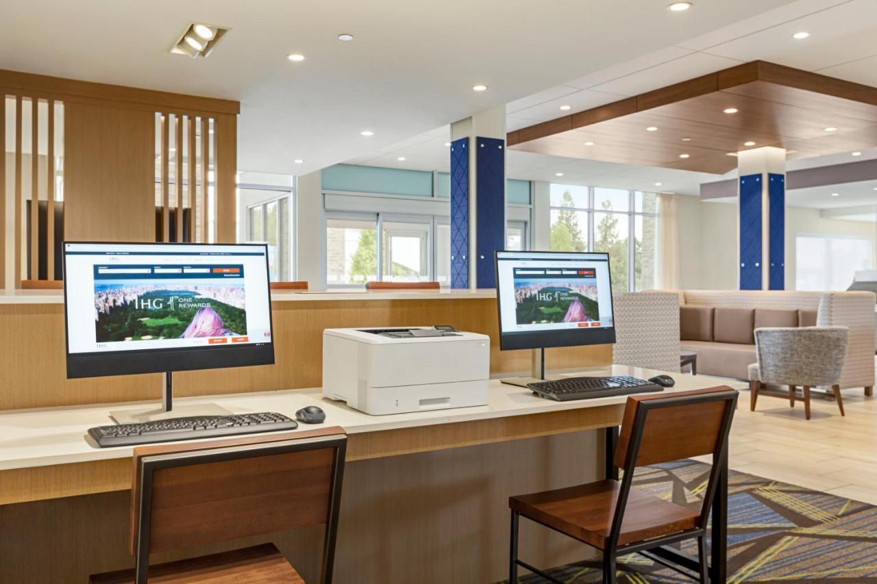 Holiday Inn Express & Suites - Ukiah By Ihg Esterno foto