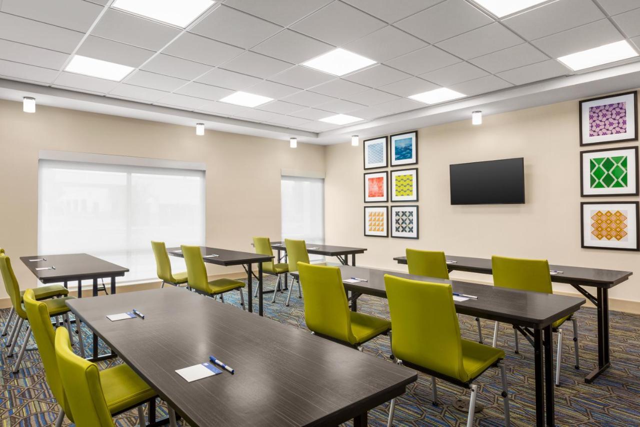 Holiday Inn Express & Suites - Ukiah By Ihg Esterno foto