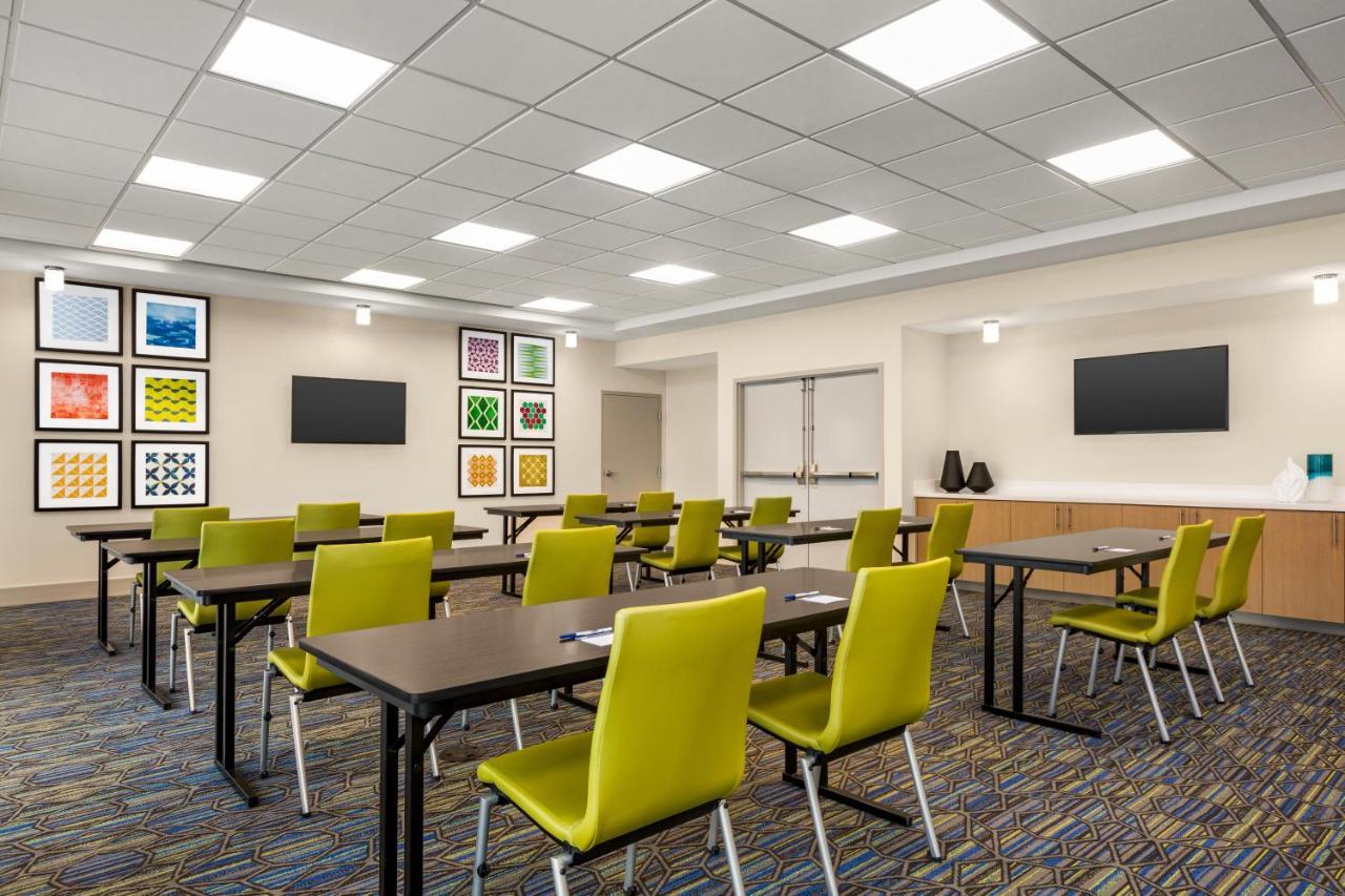 Holiday Inn Express & Suites - Ukiah By Ihg Esterno foto